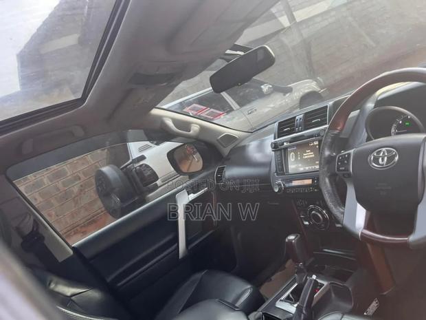 Toyota Land Cruiser Prado 2015 Silver