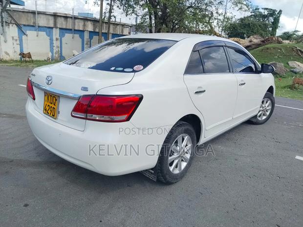 Toyota Premio 2018 White