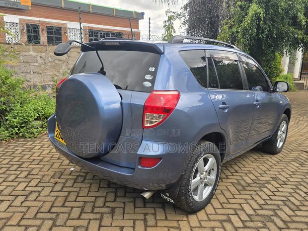 Toyota RAV4 2008 Blue