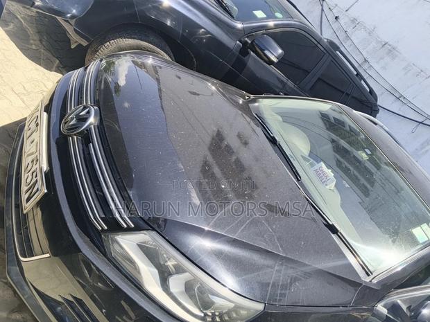 Volkswagen Tiguan 2012 Black