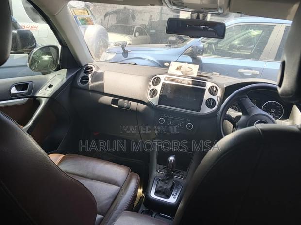 Volkswagen Tiguan 2012 Black