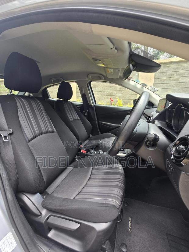 Mazda 2 2020 Silver