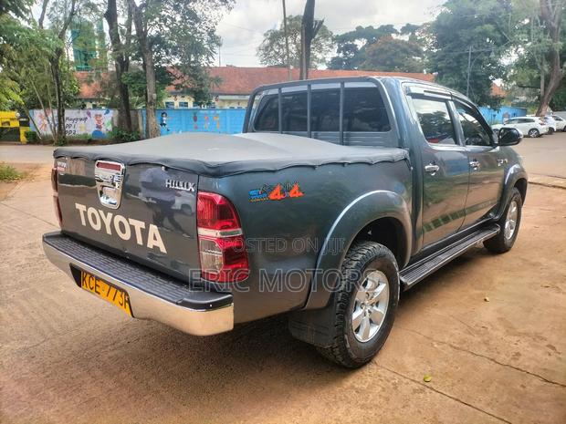Toyota Hilux 2008 Blue