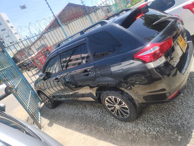 Toyota Corolla Fielder 2016 Black