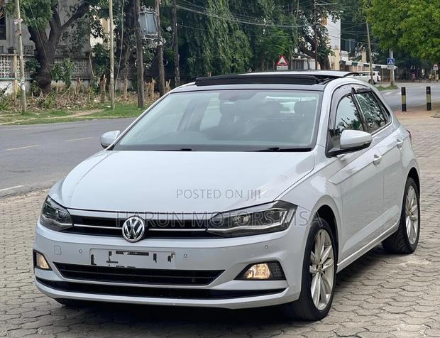 Volkswagen Golf 2018 Silver