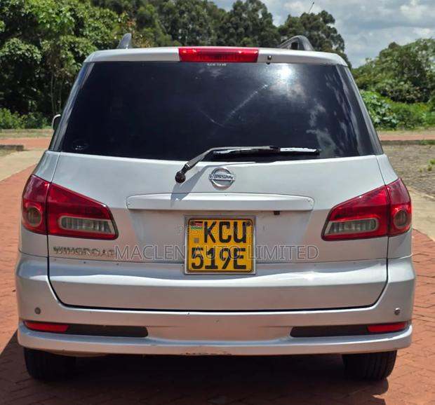 Nissan Wingroad 2011 Silver