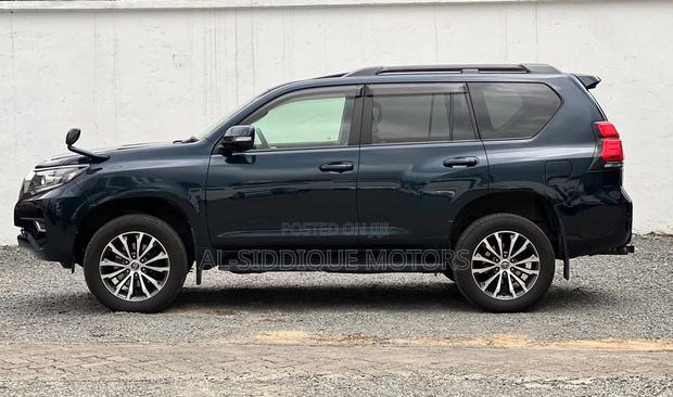 Toyota Land Cruiser Prado 2.7 2020 Blue
