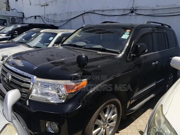 Toyota Land Cruiser 2016 Black