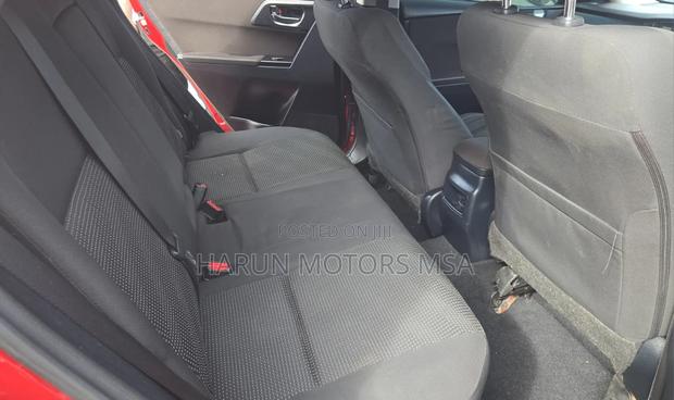 Toyota Auris 2014 Red