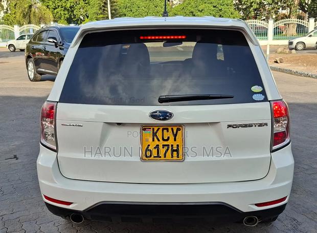 Subaru Forester 2012 White