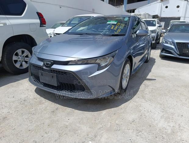 Toyota Corolla L (1.8L 4cyl 2A) 2019 Gray