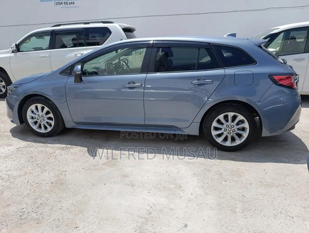 Toyota Corolla L (1.8L 4cyl 2A) 2019 Gray