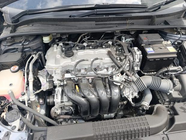 Toyota Corolla L (1.8L 4cyl 2A) 2019 Gray