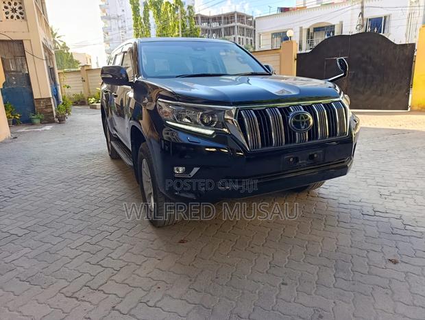 Toyota Land Cruiser Prado 2021 Black