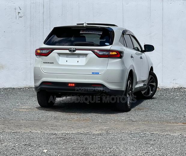 Toyota Harrier 2.0 Turbo 4WD 2019 White