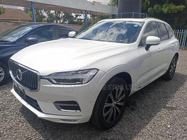 Volvo XC60 T5 Inscription FWD 2019 White