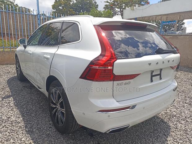 Volvo XC60 T5 Inscription FWD 2019 White