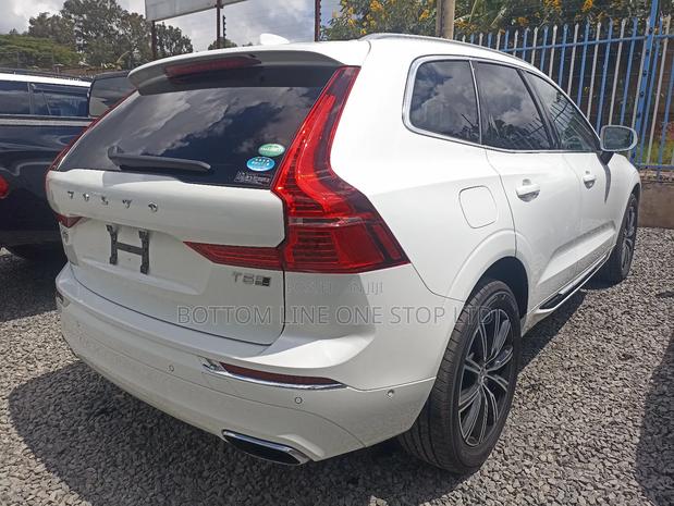 Volvo XC60 T5 Inscription FWD 2019 White