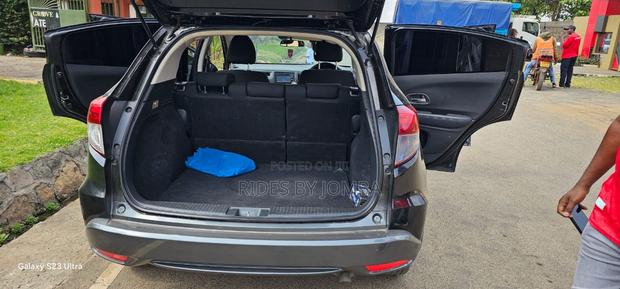 Honda Vezel 2016 Black