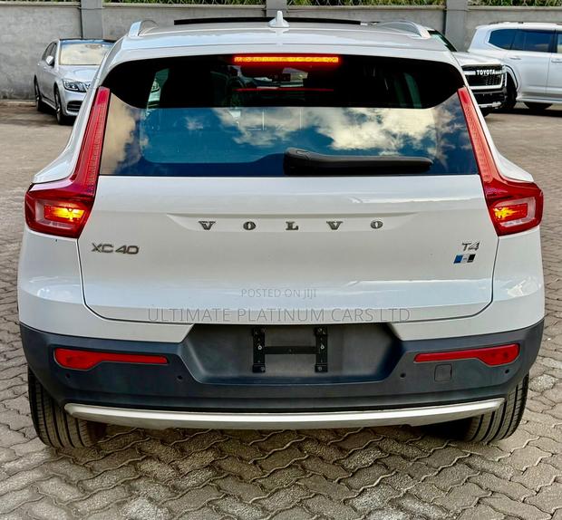 Volvo XC40 T5 Petrol AWD 2019 White