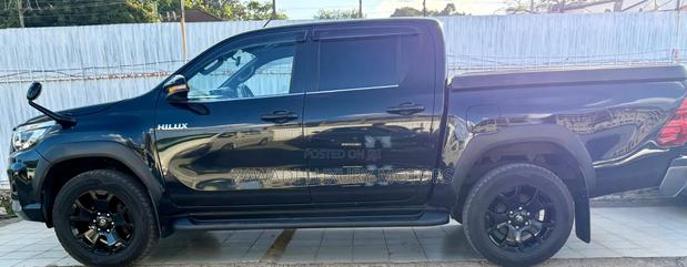 Toyota Hilux Revo Double Cab Deisel 2.4 AWD 2019 Black