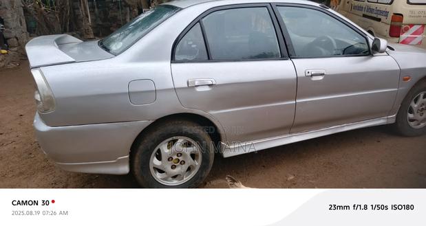 Mitsubishi Lancer 2005 Silver