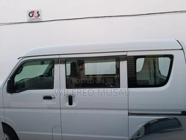Suzuki Every Wagon 2019 White