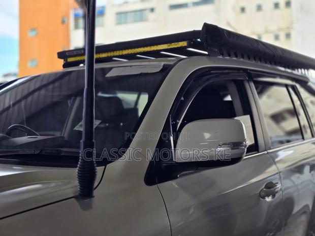 Toyota Land Cruiser 4.5 V8 TD 2018 White
