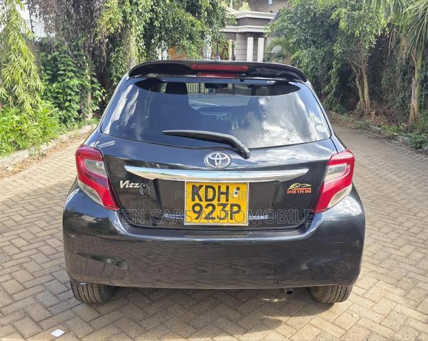 Toyota Vitz 2015 Black