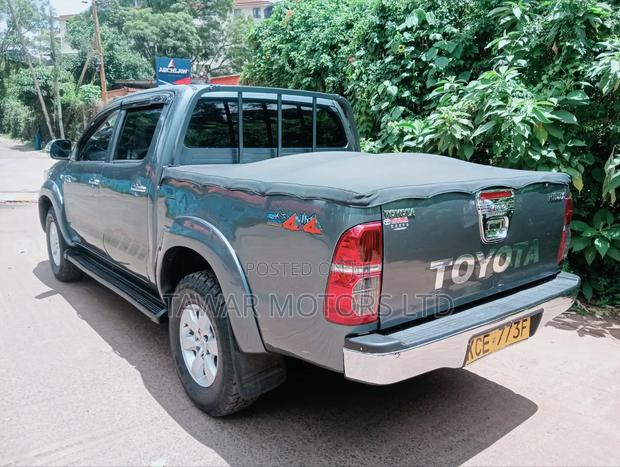 Toyota Hilux 2008 Silver