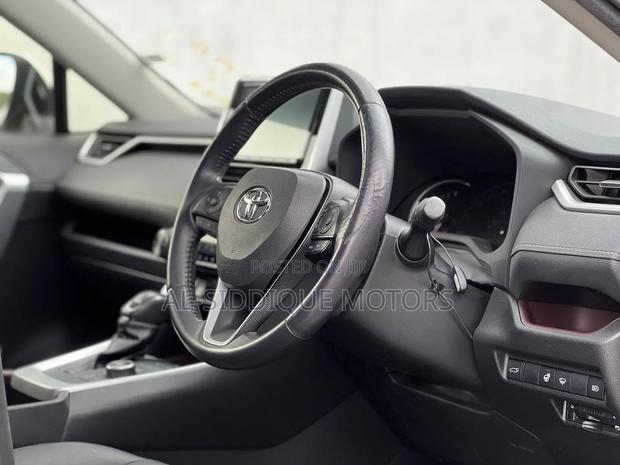 Toyota RAV4 Adventure 2019 Blue
