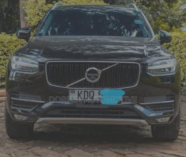Volvo XC90 T5 Momentum AWD 2018 Black