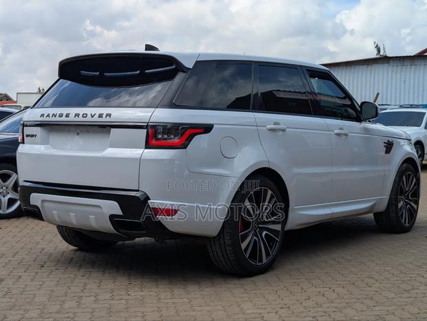 Land Rover Range Rover Sport HSE 2018 White