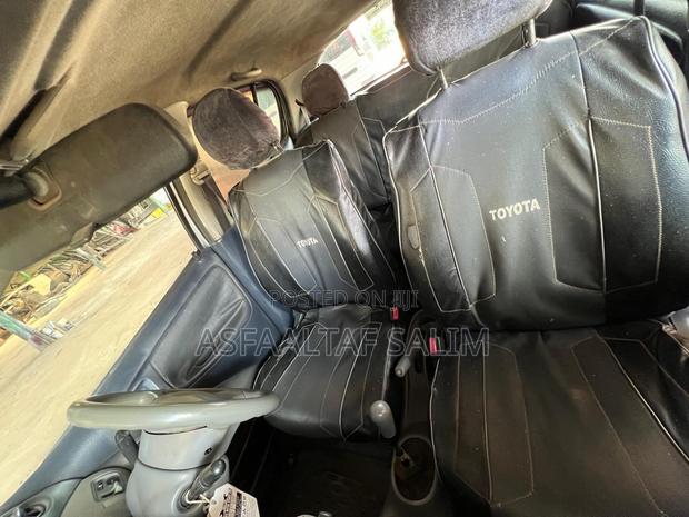 Toyota Vitz 2001 Silver