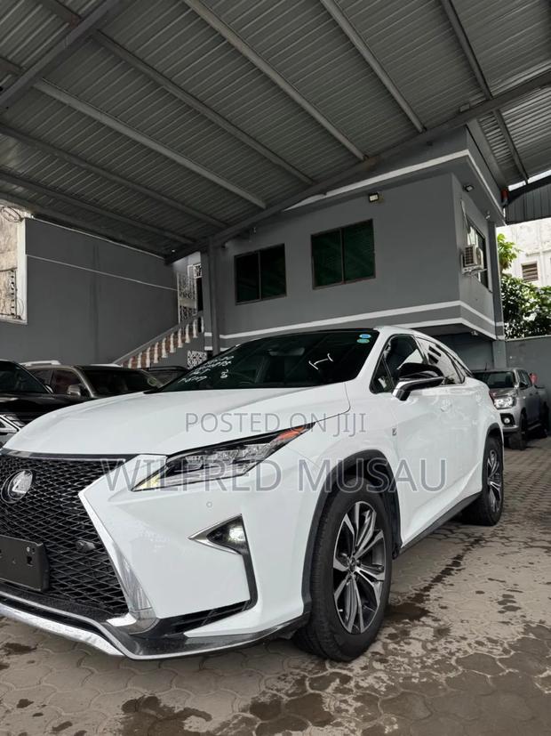 Lexus RX 300 2WD 2019 White