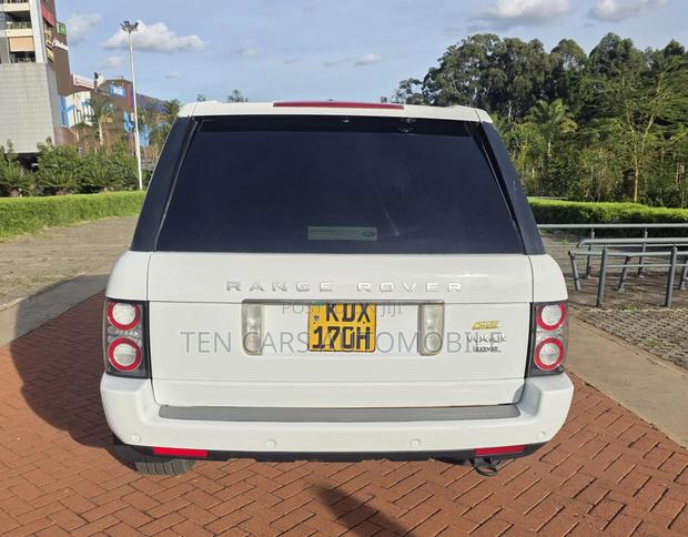 Land Rover Range Rover Vogue 2011 White