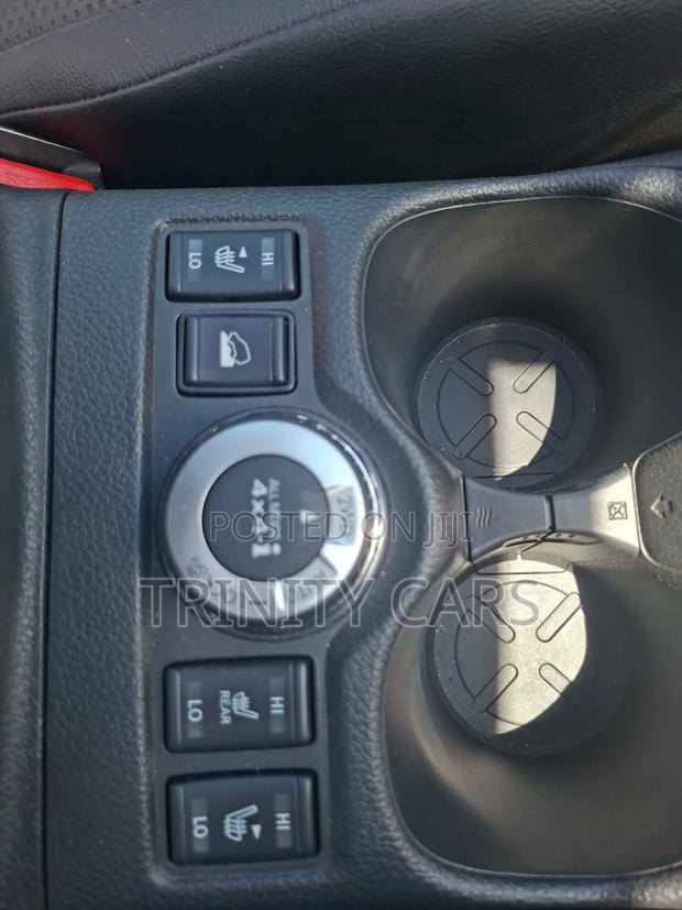 Nissan X-Trail 2.0 Petrol AWD 2019 Purple