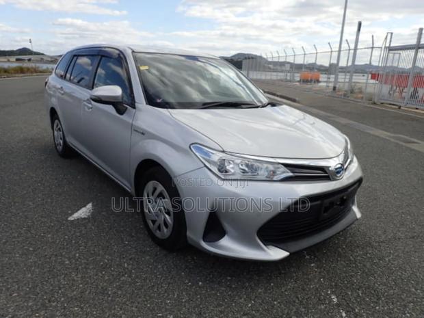 Toyota Corolla Fielder 2020 Silver