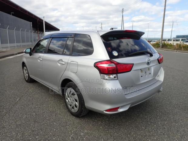 Toyota Corolla Fielder 2020 Silver