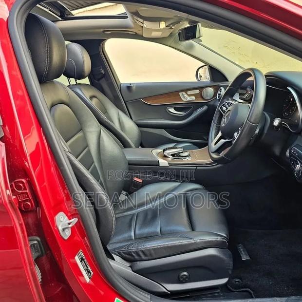 Mercedes-Benz C200 2019 Red