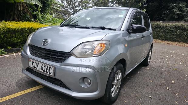 Toyota Passo 2017 Silver
