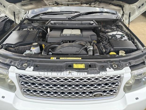 Land Rover Range Rover Sport 2010 White