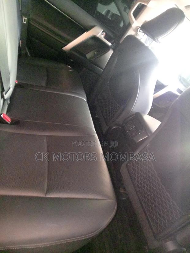 Toyota Land Cruiser 2020 Black
