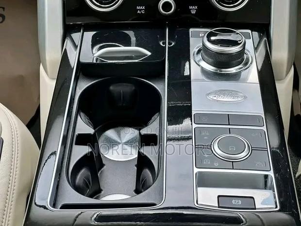 Land Rover Range Rover Vogue 2021 Off white