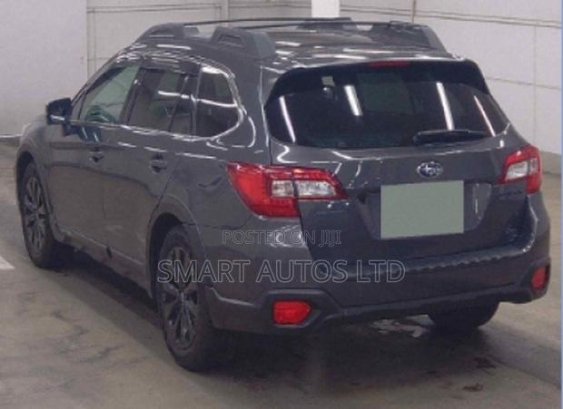 Subaru Outback 2019 Gray