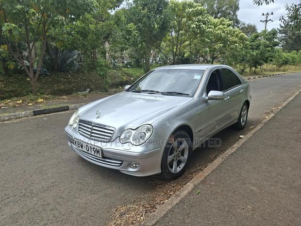 Mercedes-Benz C180 2006 Silver