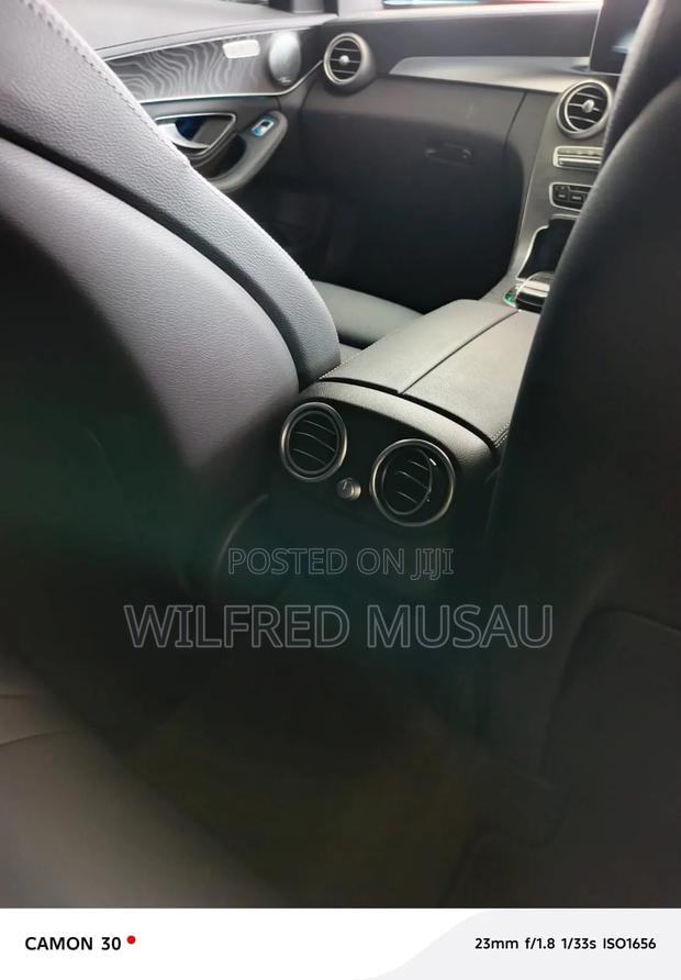 Mercedes-Benz E200 2018 Red