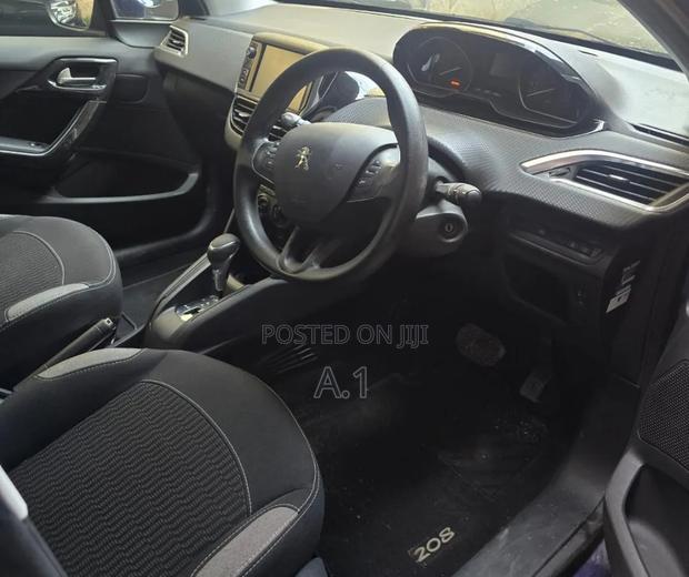 Peugeot 208 2019 Blue