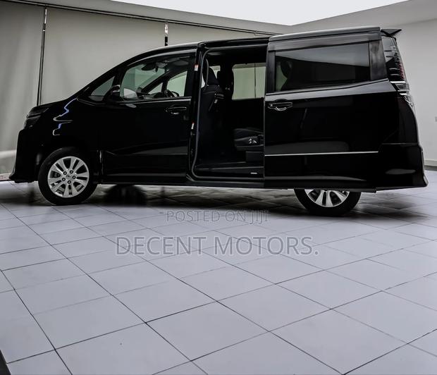 Toyota Voxy 2019 Black