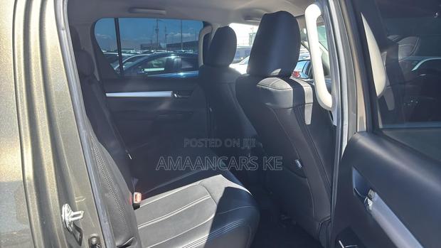 Toyota Hilux Revo Double Cab Deisel 2.4 RWD 2021 Brown